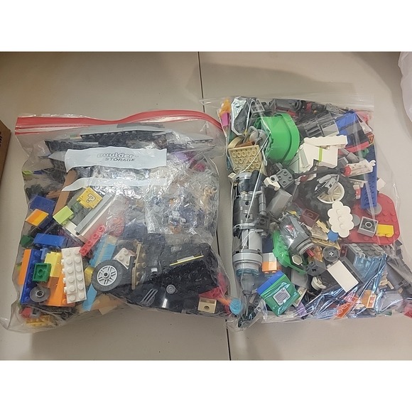 Huge mixed lot 5 lbs of Lego Building blocks loose parts & pcs Toy box clean out